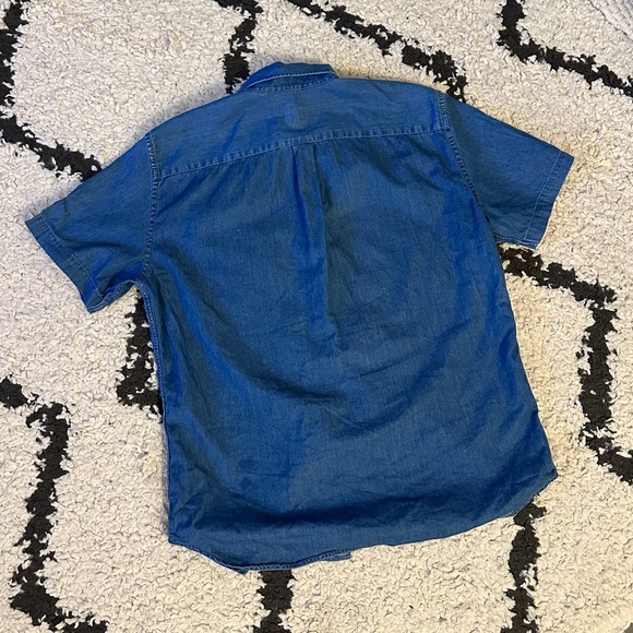 Gap Cotton Denim Like Short Sleeve shirt size M - Picture 3 of 3